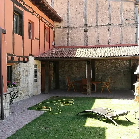 Casa Navarra Country house *